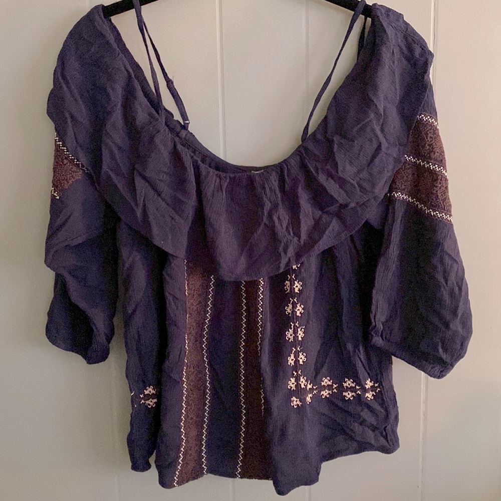 AE navy blouse top